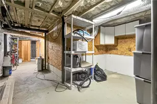 2197 Spring Walk Ct, Atlanta, GA 30341 - Photo 34