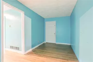 310 Samaritan Dr, Cumming, GA 30040 - Photo 8