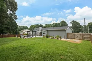 2711 Bluffton Rd, Buford, GA 30519 - Photo 26