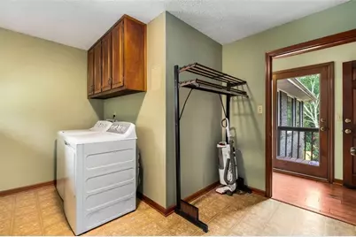 1535 Pathfinder Way SW, Lilburn, GA 30047 - Photo 22