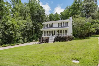 4905 Hawk Trail NE, Marietta, GA 30066 - Photo 4