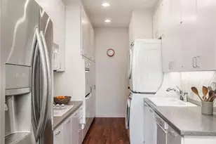 2575 Peachtree Rd NE, Atlanta, GA 30305 - Photo 20