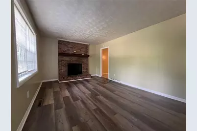 2275 Chestnut Log Loop, Lithia Springs, GA 30122 - Photo 4
