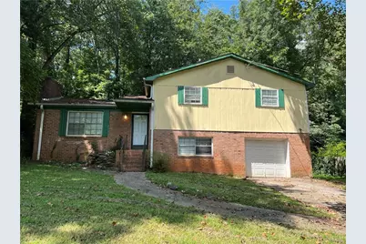 2275 Chestnut Log Loop, Lithia Springs, GA 30122 - Photo 2