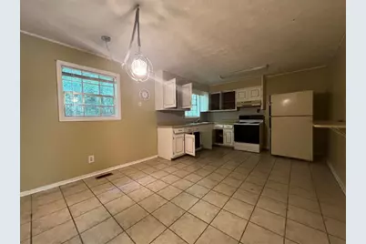 2275 Chestnut Log Loop, Lithia Springs, GA 30122 - Photo 6