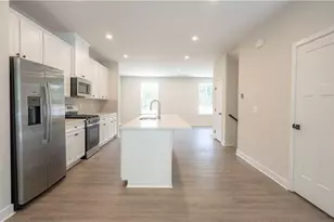 961 Woods Chapel Rd, Sugar Hill, GA 30518 - Photo 6