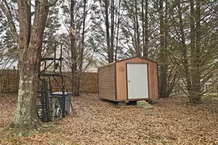 2167 Pixie Rose Ln, Loganville, GA 30052 - Photo 30