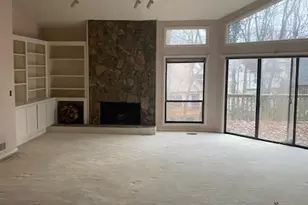 352 N Peak Dr, Alpharetta, GA 30022 - Photo 2