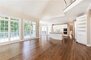 9360 Nesbit Lakes Dr, Alpharetta, GA 30022 - Photo 12