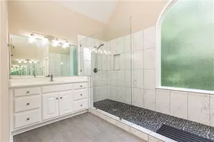 9360 Nesbit Lakes Dr, Alpharetta, GA 30022 - Photo 32