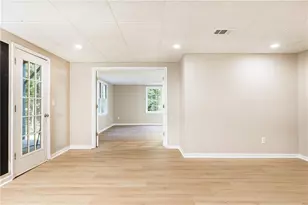 9360 Nesbit Lakes Dr, Alpharetta, GA 30022 - Photo 58