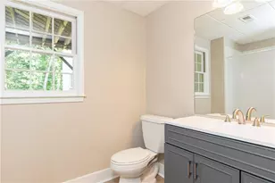 9360 Nesbit Lakes Dr, Alpharetta, GA 30022 - Photo 56