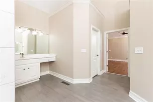 9360 Nesbit Lakes Dr, Alpharetta, GA 30022 - Photo 34