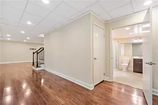 2710 Margaret Mitchell Dr NW, Atlanta, GA 30327 - Photo 36