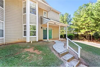 9404 Cypress Lane, Jonesboro, GA 30238 - Photo 2