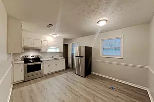 2322 Chestnut Log Loop, Lithia Springs, GA 30122 - Photo 4