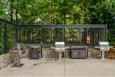 2870 Pharr Court NW #309, Atlanta, GA 30305 - Photo 20