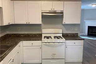 3559 Ashley Station Dr SW, Marietta, GA 30008 - Photo 10