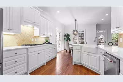 1048 Standard Drive NE, Brookhaven, GA 30319 - Photo 6