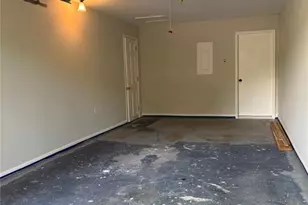 4716 Mossy Ln NW, Lilburn, GA 30047 - Photo 16