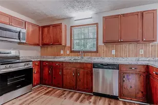 416 Pineburr Ln, Stone Mountain, GA 30087 - Photo 14