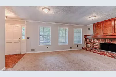 416 Pineburr Lane, Stone Mountain, GA 30087 - Photo 10