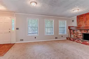 416 Pineburr Ln, Stone Mountain, GA 30087 - Photo 10