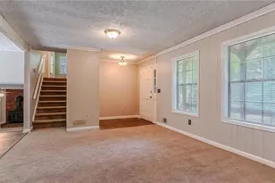 416 Pineburr Ln, Stone Mountain, GA 30087 - Photo 8