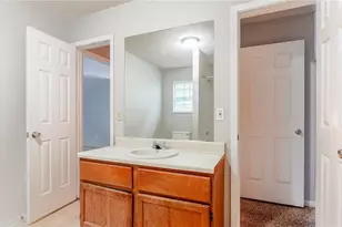 1040 Redan Trce, Stone Mountain, GA 30088 - Photo 32