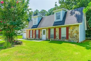 1040 Redan Trce, Stone Mountain, GA 30088 - Photo 2