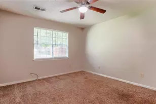 1040 Redan Trce, Stone Mountain, GA 30088 - Photo 20