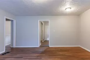 1803 Hollyhock Terrace, Decatur, GA 30032 - Photo 10