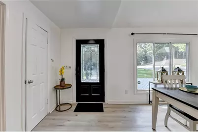 340 River Knoll Drive, Atlanta, GA 30328 - Photo 2