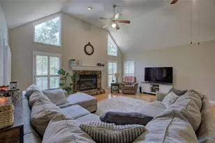 915 Oak Grove Rd, Carrollton, GA 30117 - Photo 10