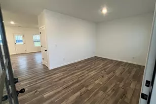 2318 Hedgeview Rd, Conyers, GA 30094 - Photo 2