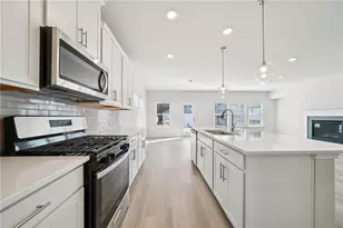 391 Tallulah Ln, Grayson, GA 30017 - Photo 12