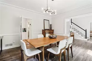 210 Willow Lk Cv, Roswell, GA 30075 - Photo 8