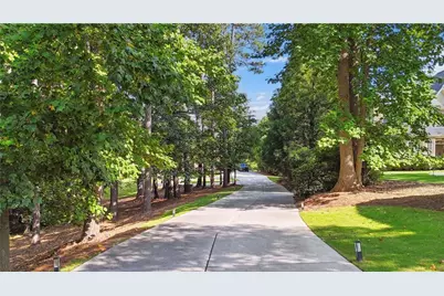 5797 Allee Way, Braselton, GA 30517 - Photo 2