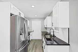 2478 Verbena Cir NW, Atlanta, GA 30314 - Photo 10