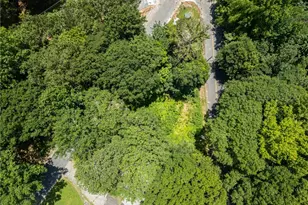 1095 Northwest Dr, Atlanta, GA 30318 - Photo 14