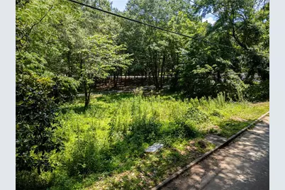 1095 Northwest Drive, Atlanta, GA 30318 - Photo 12