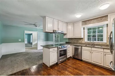 4645 Shallowford Road, Roswell, GA 30075 - Photo 12