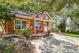 122 Mashburn Pl, Canton, GA 30114 - Photo 2