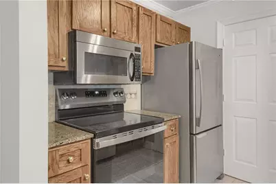 1074 Peachtree Walk NE #B114, Atlanta, GA 30309 - Photo 4