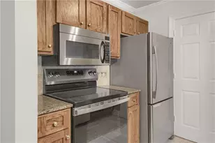 1074 Peachtree Walk NE, Atlanta, GA 30309 - Photo 4