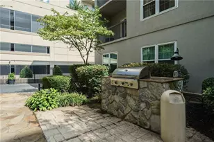 1074 Peachtree Walk NE, Atlanta, GA 30309 - Photo 20