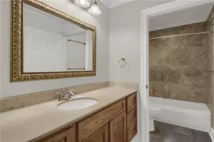 1074 Peachtree Walk NE, Atlanta, GA 30309 - Photo 8