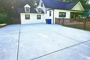 16 Johnson Rd NW, Atlanta, GA 30318 - Photo 2