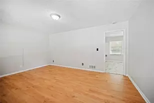 7039 Rockbridge Rd, Stone Mountain, GA 30087 - Photo 6