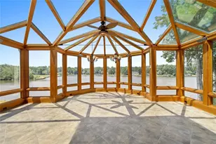 2220 Emerald Dr, Jonesboro, GA 30236 - Photo 4